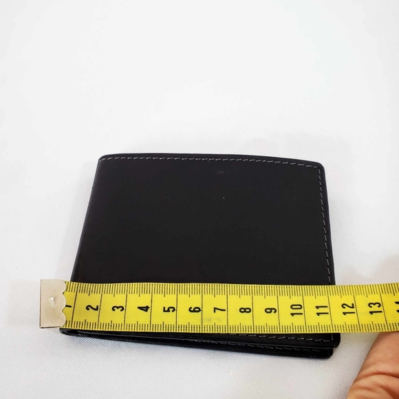 NWT/ Steve Madden men's wallet Guenine Leather black - Picture 8 of 8